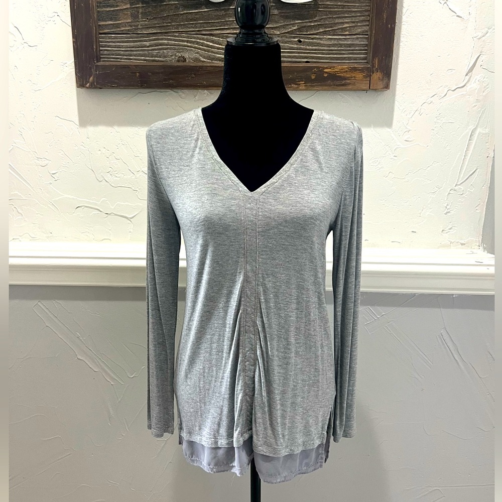 White House Black Market Gray LS blouse